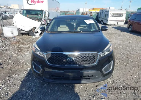 2017 Kia Sorento 3.3L Lx z USA, uszkodzony, nr VIN 5XYPGDA51HG231698